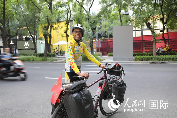 摩洛哥自行車運(yùn)動(dòng)員卡里姆·穆斯塔。人民網(wǎng)記者 翟轉(zhuǎn)麗攝