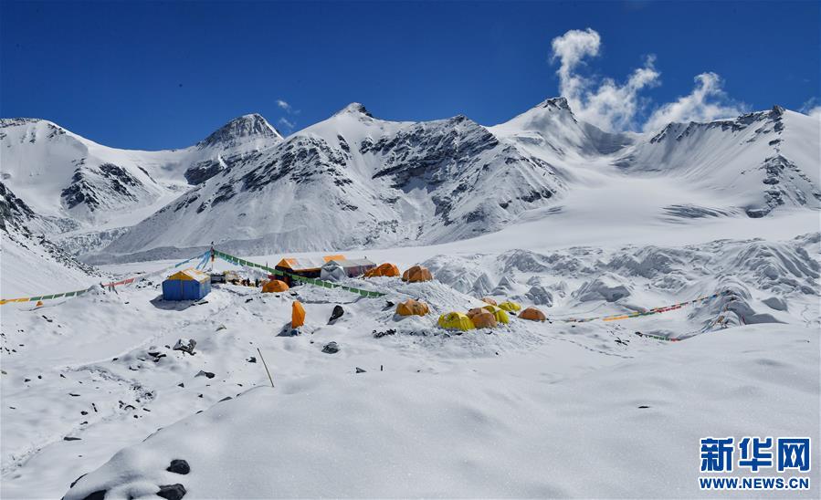 （2020珠峰高程測量）（8）冰雪世界的前進(jìn)營地